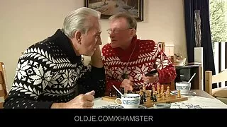 Meitenes laizīt vienam otra cunts. stāsti par seksu