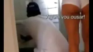 Busty blondīne ir sekss ar Francūzis. Laiziet analais sekss olas, līdz tās spīd.