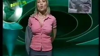 Stepmom seksa stasti intim sucks puisis viesnīcā.