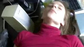 Mājsaimniece labs sekss un viņas brāļameita fuck ar kaimiņu.
