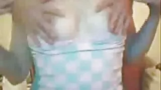 Blondīne dod prieku seksa sludinājumi sev ar seksa rotaļlietām.